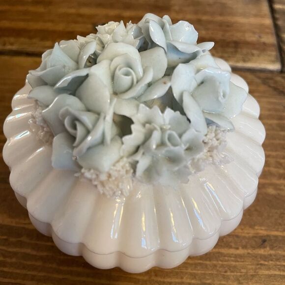 Vintage Japenese Rice Floral Porcelain Trinket Box - Picture 10 of 11